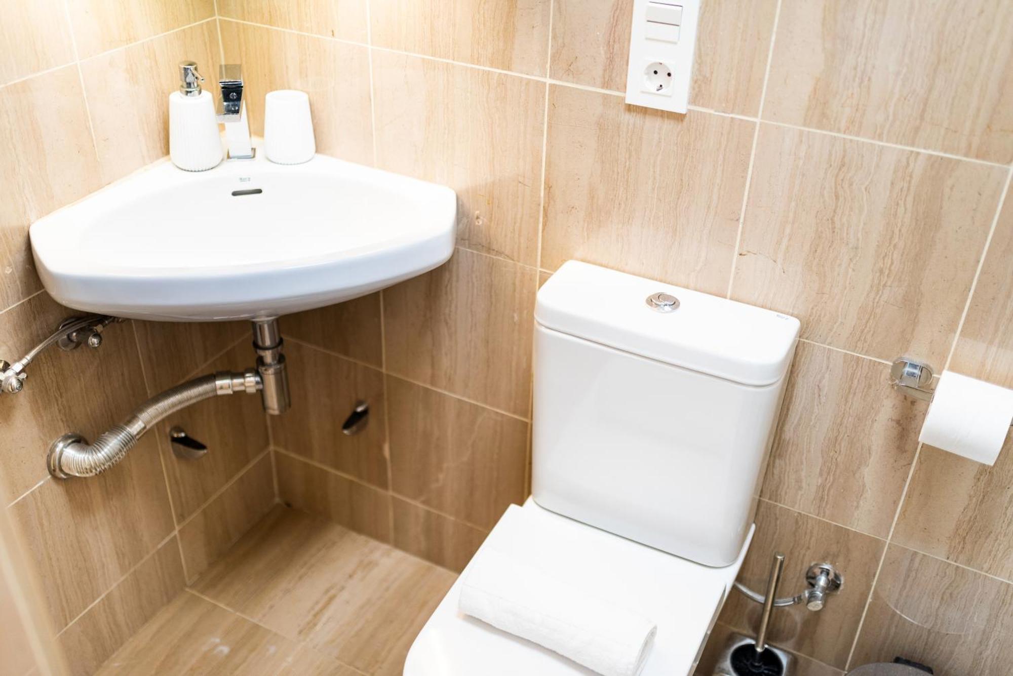 Moderno Apartamento En Granada Centro Luaran gambar