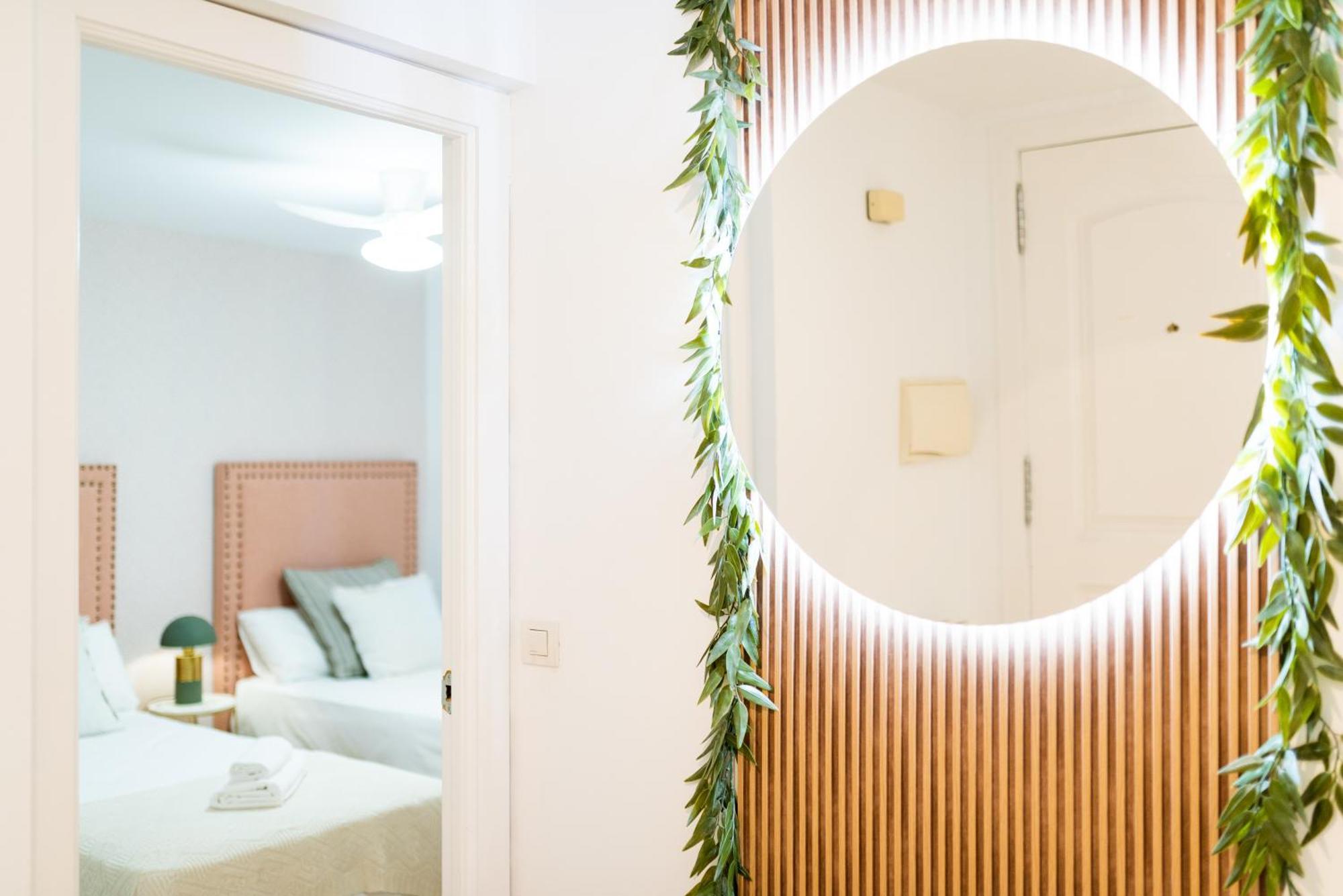 Moderno Apartamento En Granada Centro Luaran gambar