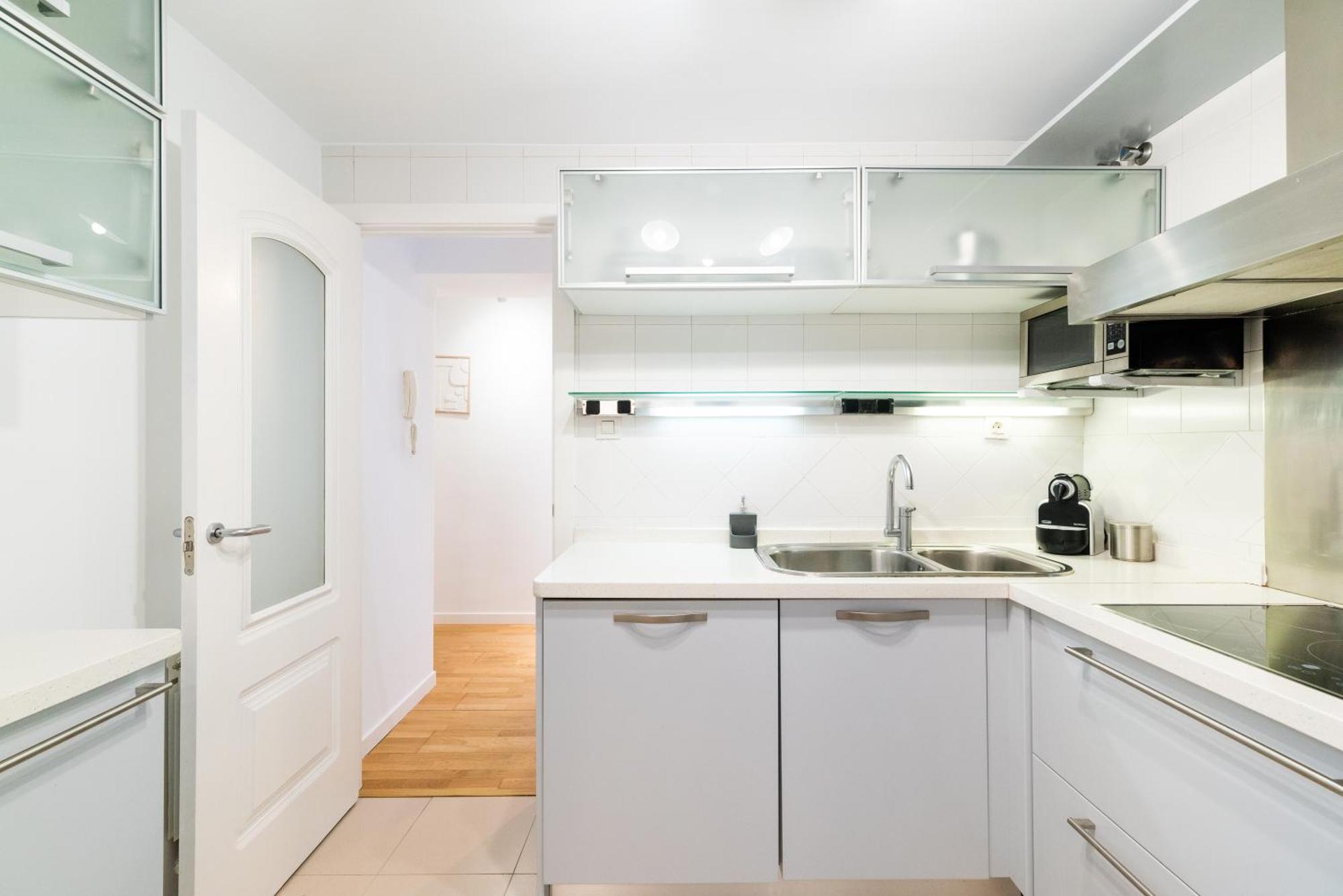 Moderno Apartamento En Granada Centro Luaran gambar