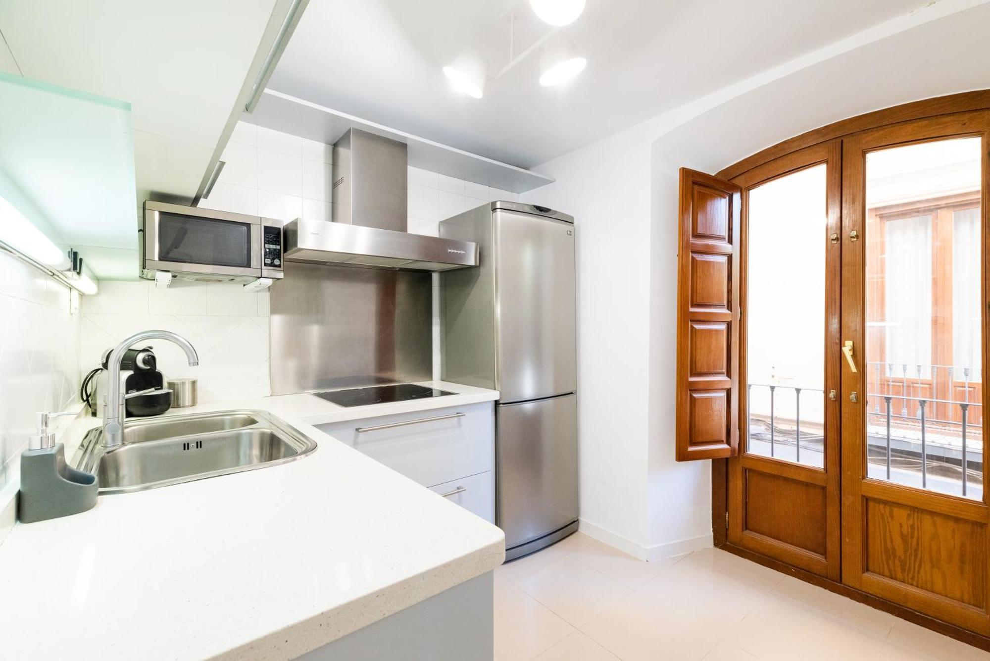 Moderno Apartamento En Granada Centro Luaran gambar