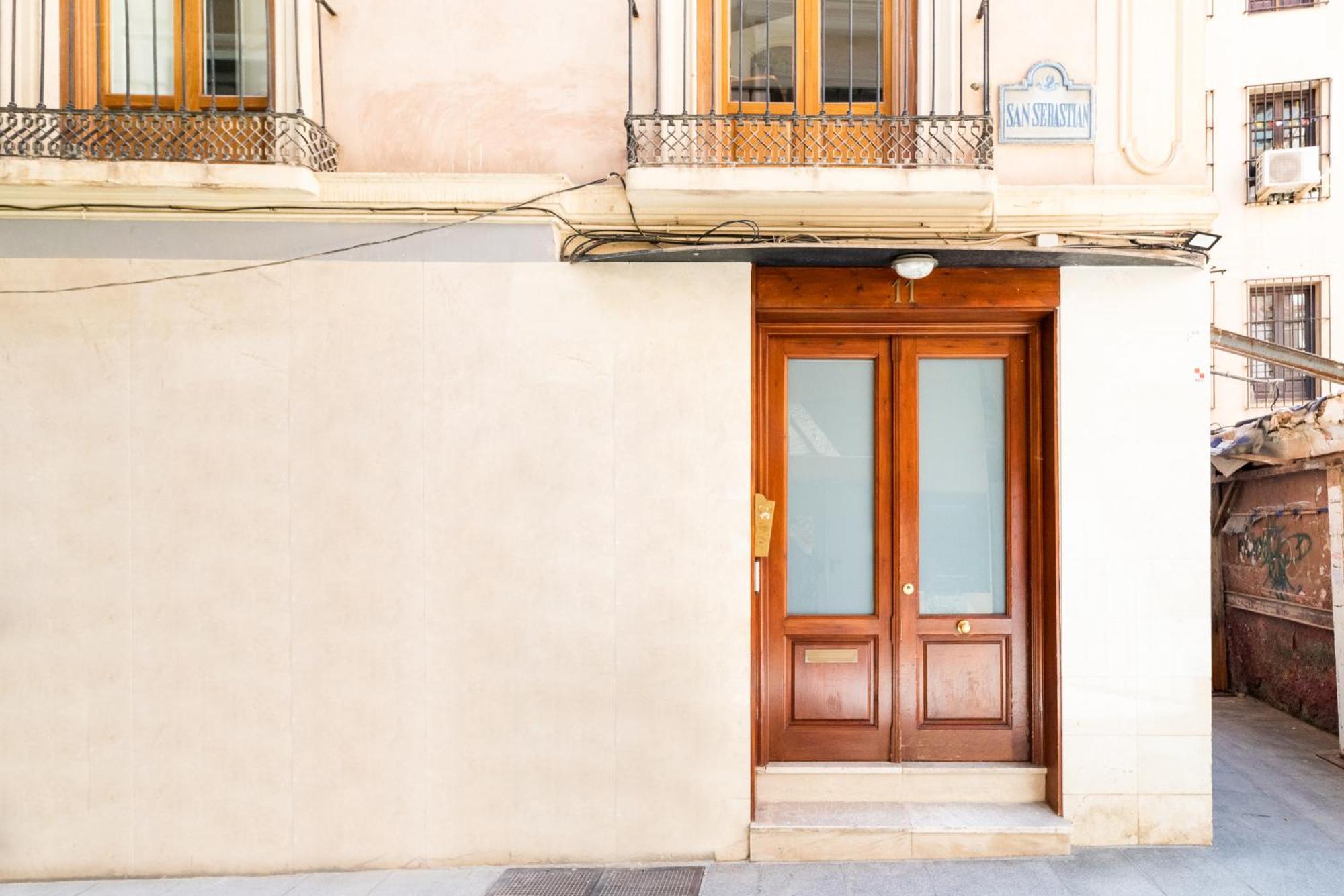 Moderno Apartamento En Granada Centro Luaran gambar