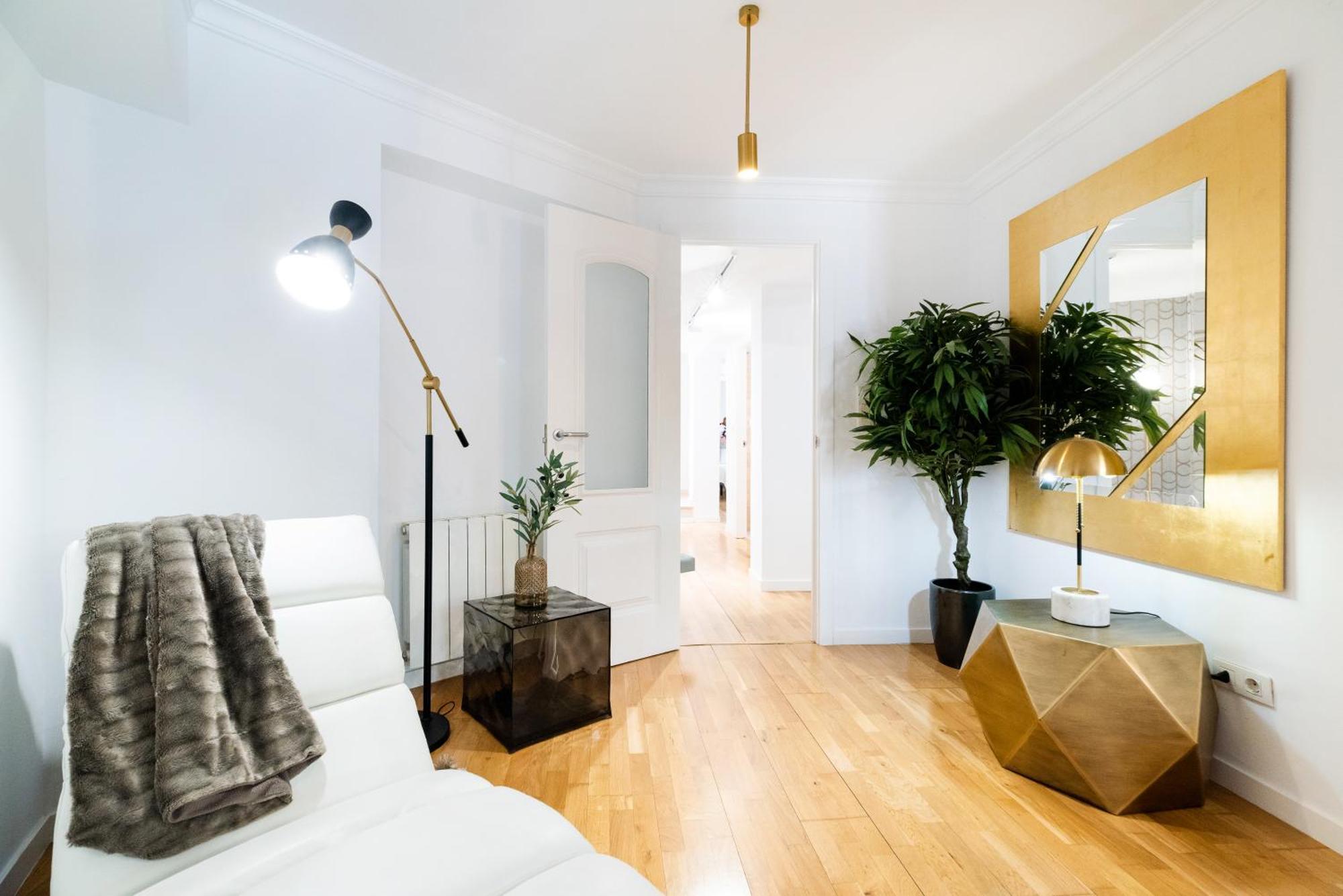 Moderno Apartamento En Granada Centro Luaran gambar