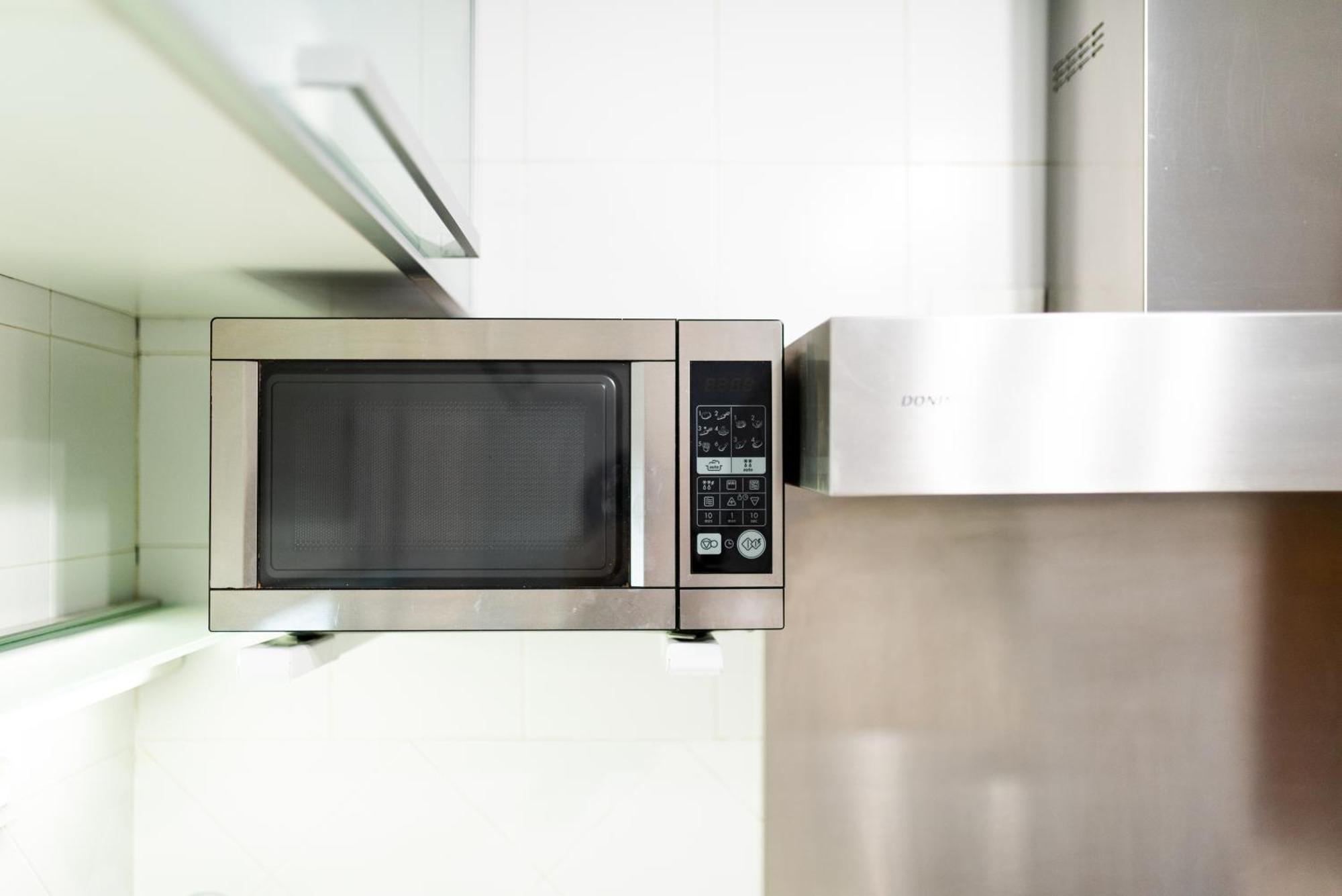Moderno Apartamento En Granada Centro Luaran gambar