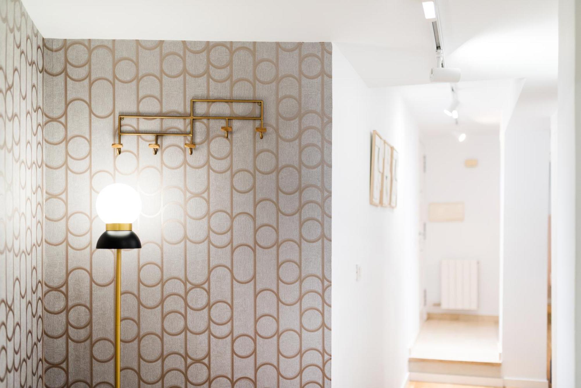 Moderno Apartamento En Granada Centro Luaran gambar